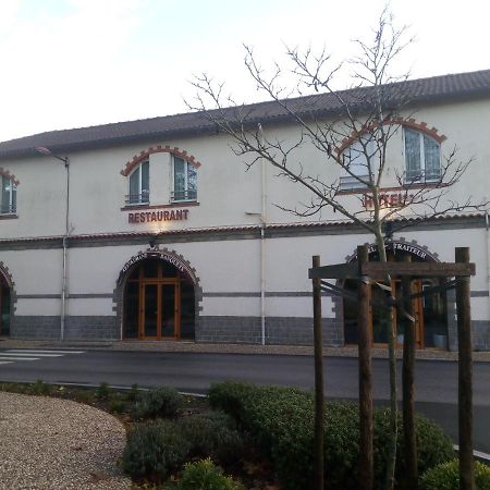Hotel De La Gare Clisson Zewnętrze zdjęcie